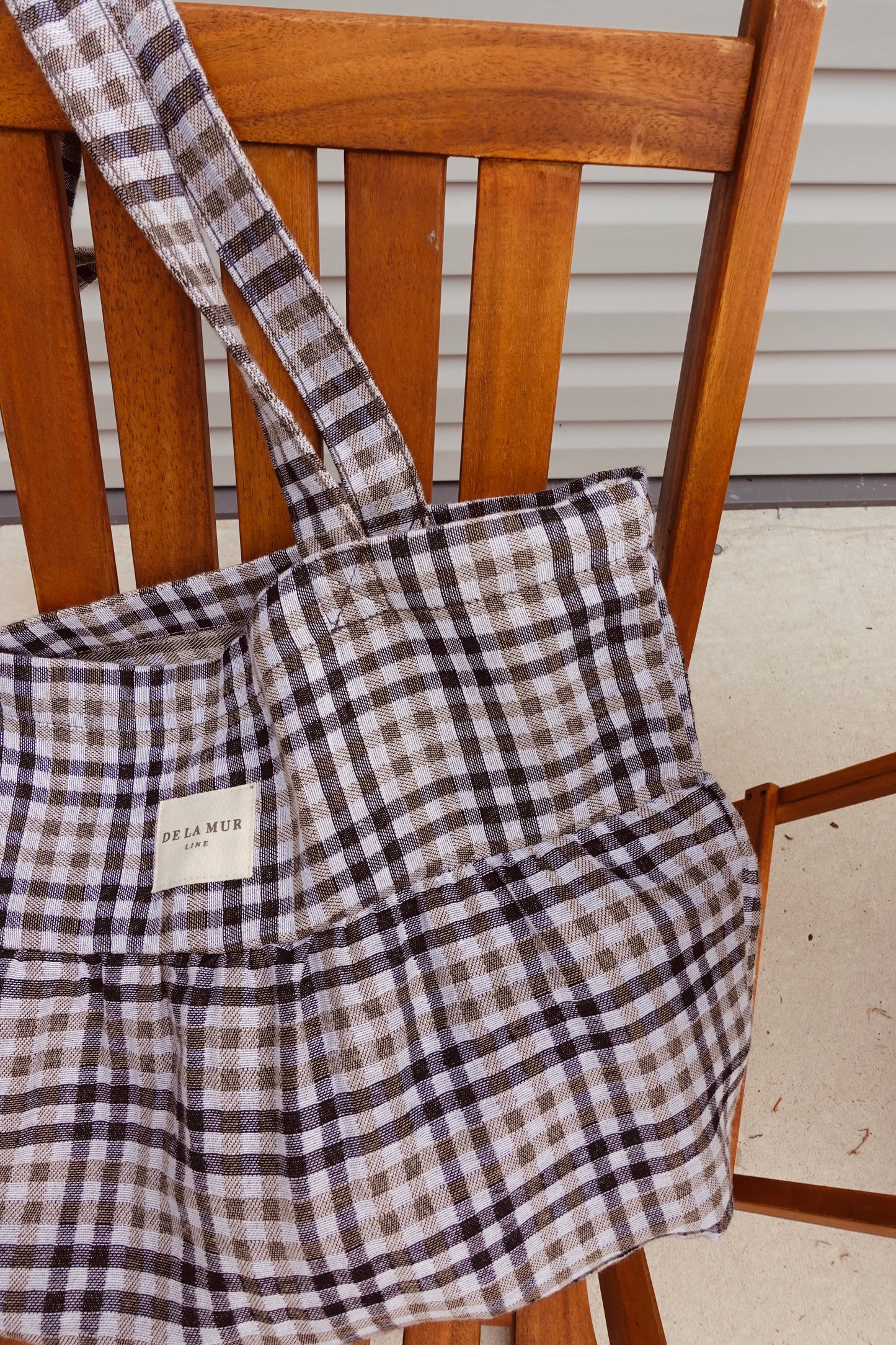Medium Ruffle Tote Bag