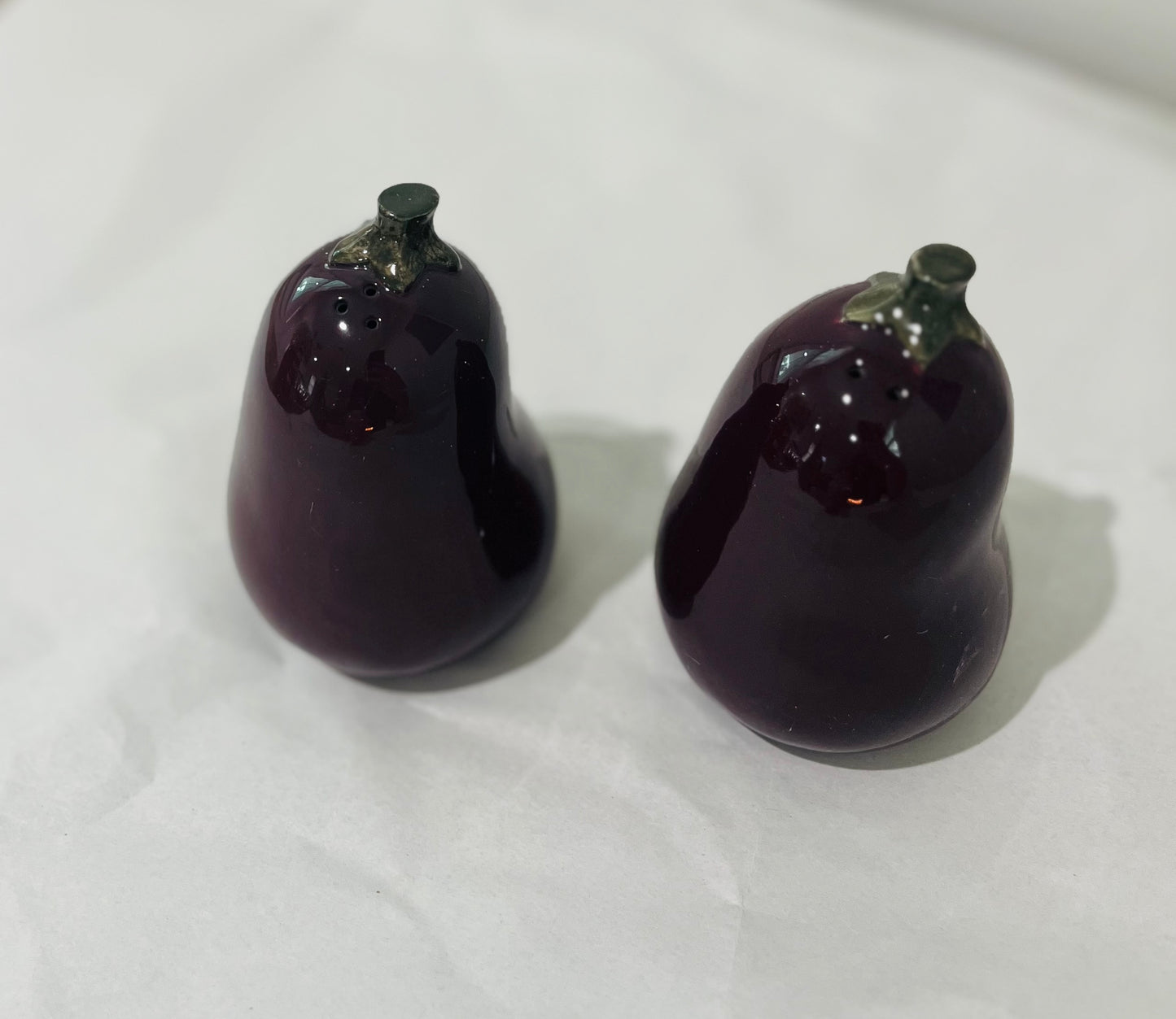 Egg Plant Salt & Pepper Set